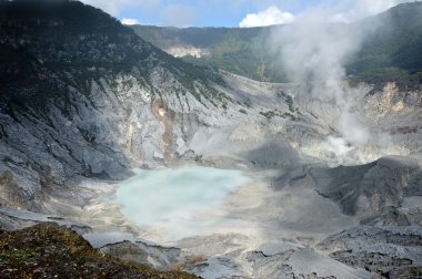 tangkuban perahu dağ