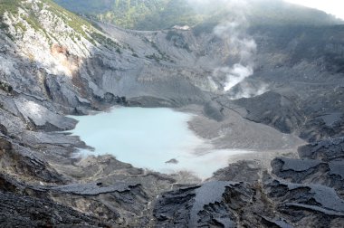 tangkuban perahu dağ