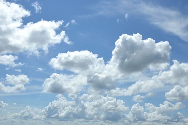 White clouds — Stock Photo, Image