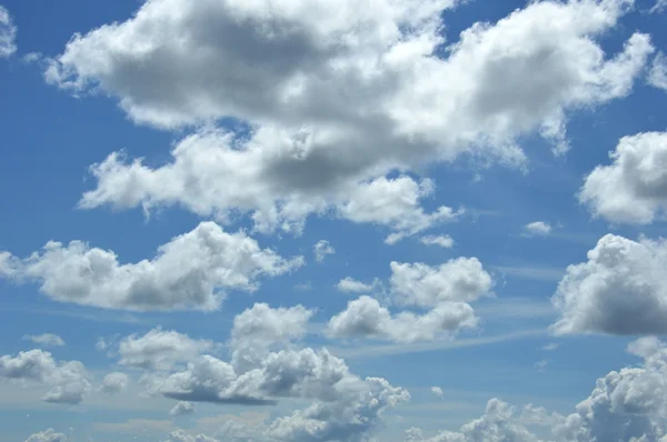 White clouds — Stock Photo, Image