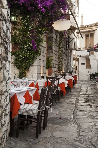 sokak taverna