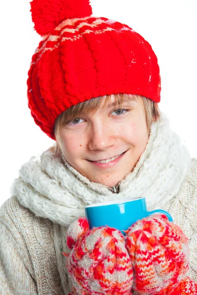 Porträt eines kleinen Jungen im Winter-Stil — Stockfoto