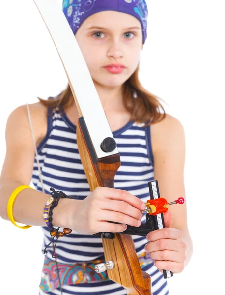 Adolescente ragazza facendo tiro con l'arco — Foto Stock