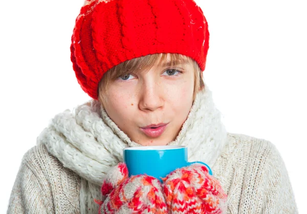 Porträt eines kleinen Jungen im Winter-Stil — Stockfoto