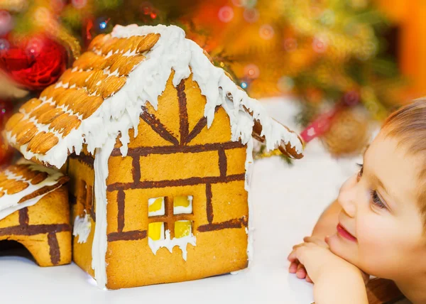 Noel gingerbread ev dekorasyonu