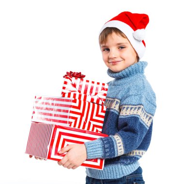 Noel Baba'nın şapkalı hediye kutusu ile küçük çocuk