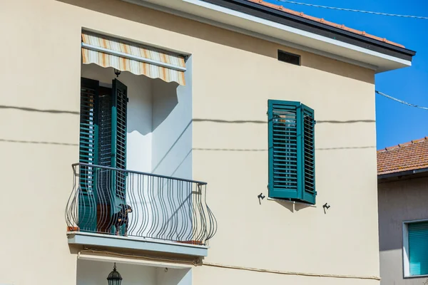 Mediterranean house exterior — Stock Photo, Image