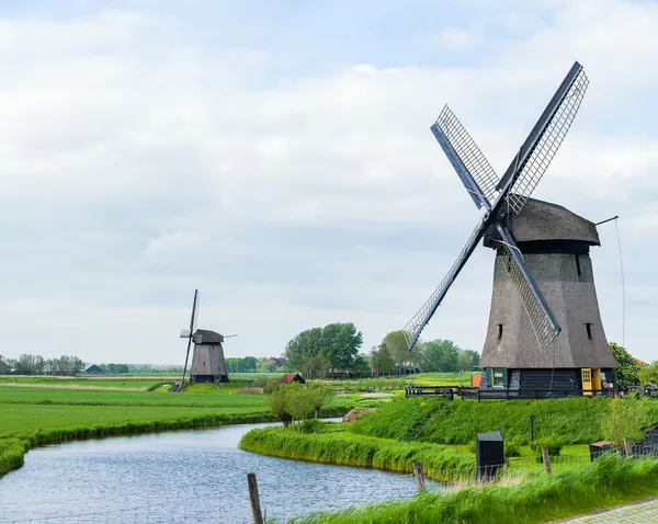 Moulin à vent néerlandais. Pays Bas — Photo