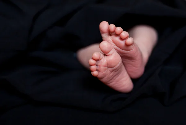 Piernas de bebé — Foto de Stock