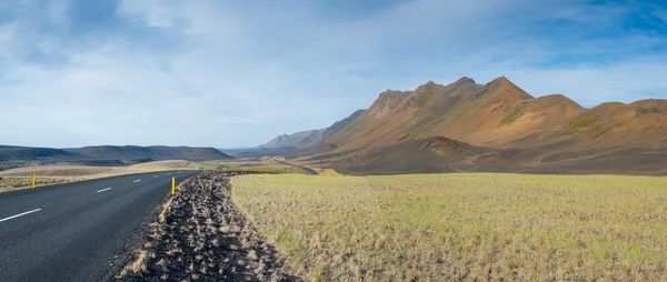 Road To Nowhere. Iceland — Stock Photo, Image