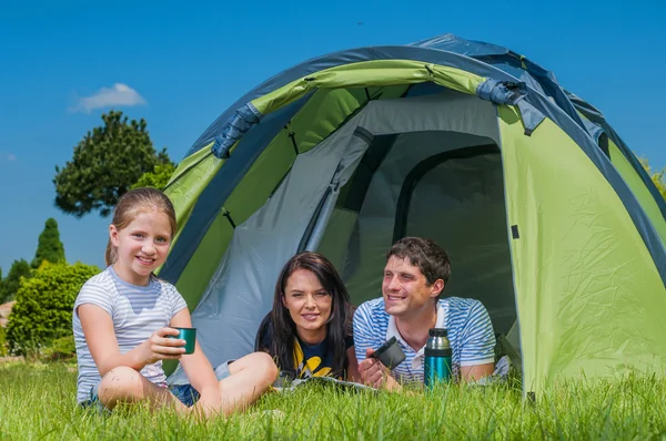 Family camping — Stock Photo, Image