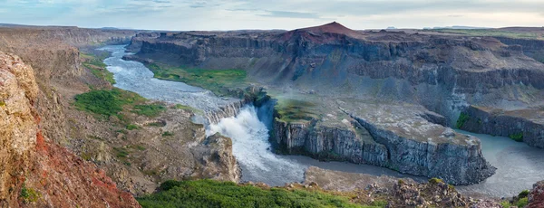 Islândia cachoeira — Fotografia de Stock