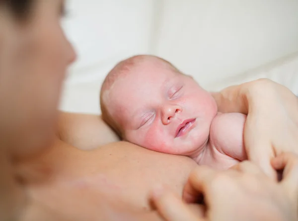 Спляча новонародженої дитини — стокове фото