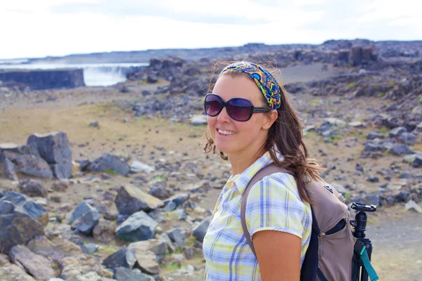 Walkinng woman. Iceland — Stock Photo, Image