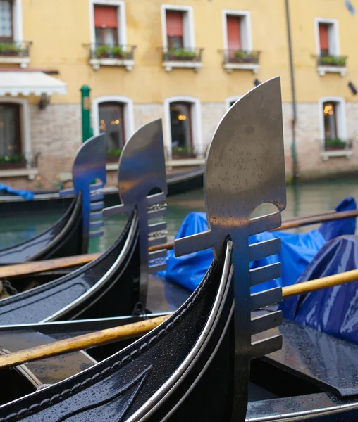 Gondolas on grand canal — Stock Photo, Image