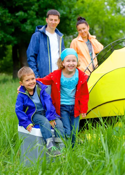 Summer child camping in tent — Stock Photo, Image
