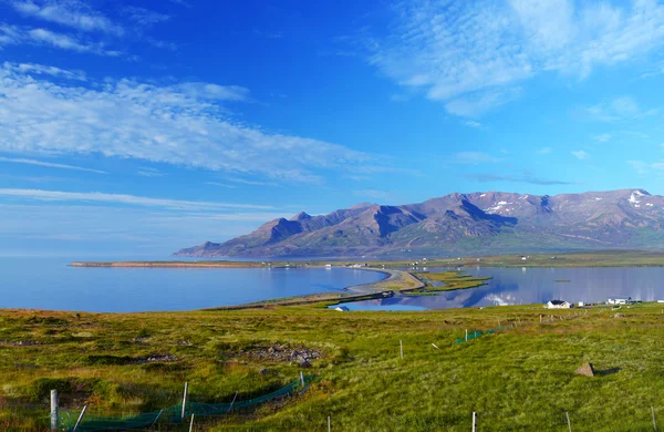 Paesaggio montano in Islanda — Foto Stock