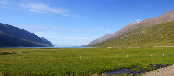 Paisaje de montaña en Islandia —  Fotos de Stock