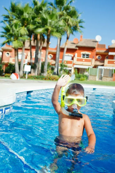 Aktivitäten am Pool — Stockfoto