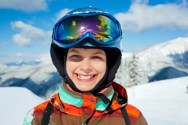Girl on skis. — Stock Photo, Image