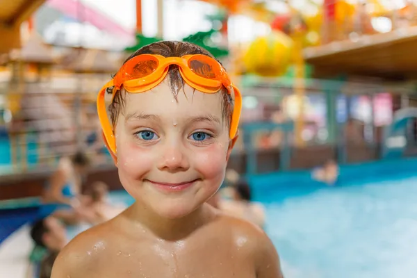 Activités sur la piscine — Photo