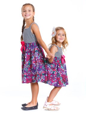 mutlu kızkardeşler