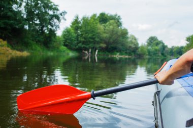 Beyaz su rafting için kürek