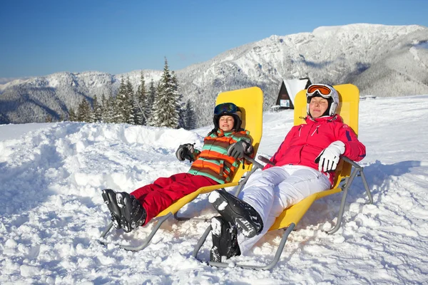 Winter, ski, sun and fun. — Stock Photo, Image