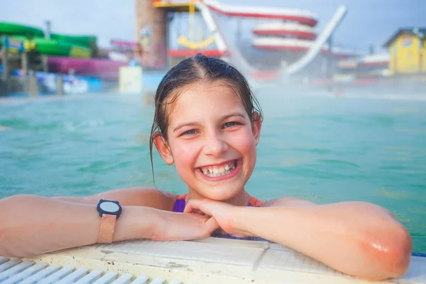 Actividades en la piscina —  Fotos de Stock