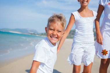 plaj sevimli çocuklar