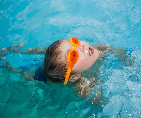 Activités sur la piscine — Photo