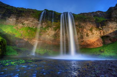 seljalandfoss Şelalesi.