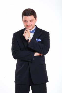 tam takım elbiseli adamlar.