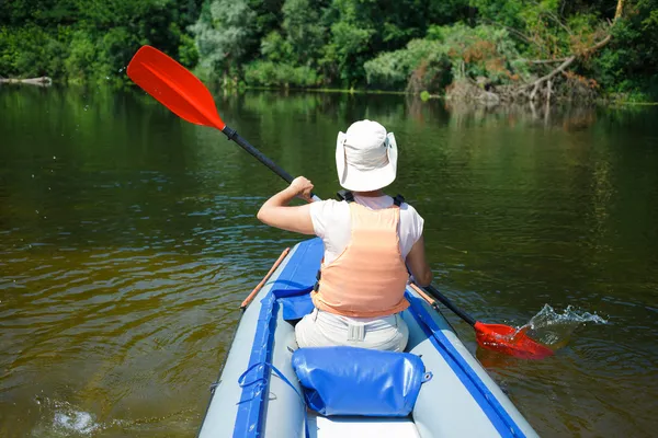 Mujer kayak — Foto de Stock