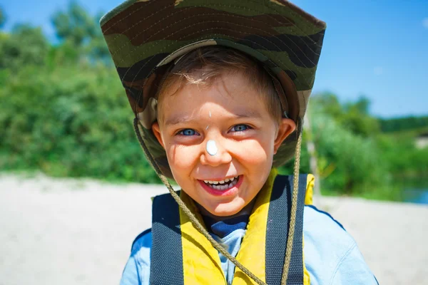 Jongen kajakken — Stockfoto