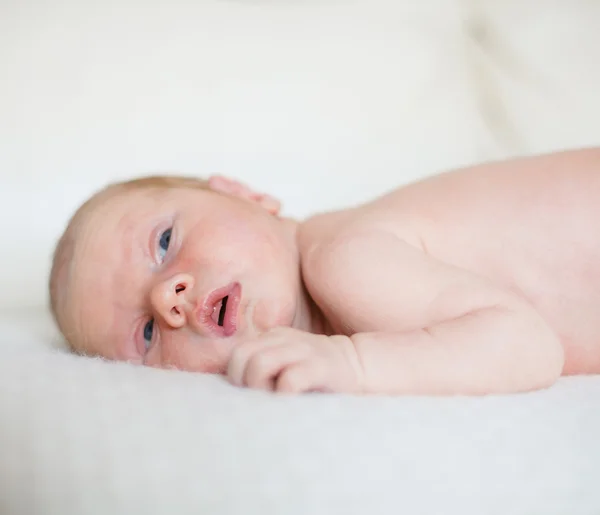 Nyfödd pojke. — Stockfoto