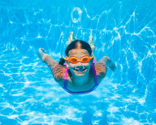 Underwater girl