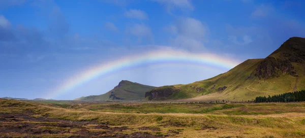 Tęcza. Islandia. — Zdjęcie stockowe