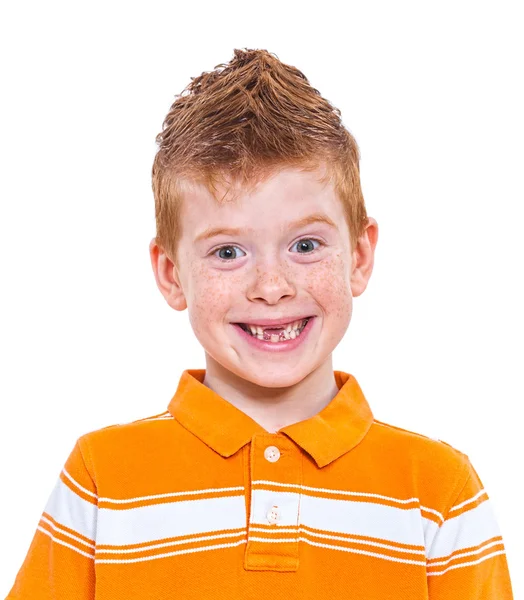 Porträtt av en söt rödhårig pojke — Stockfoto