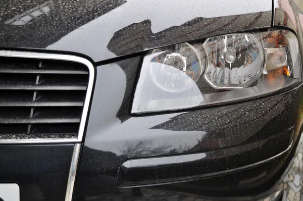 Lámpara de cabeza de coche negro — Foto de Stock