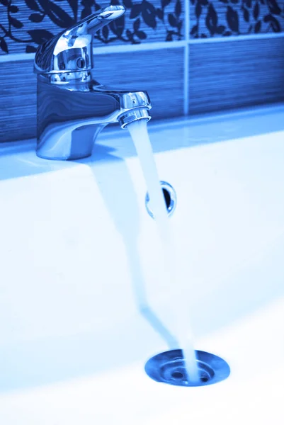 Modern bathroom taps — Stock Photo, Image