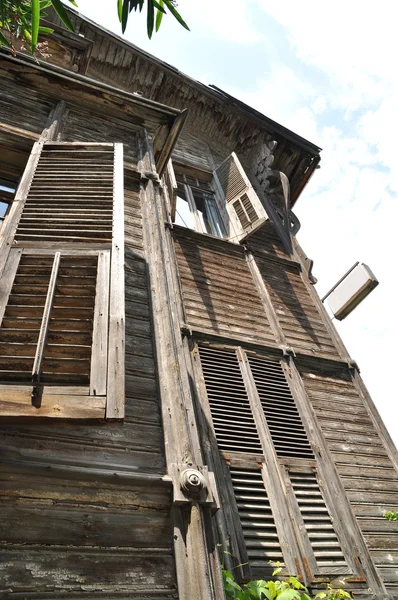 Antiguas villas de madera — Foto de Stock