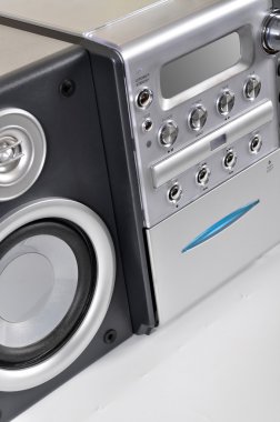 kompakt stereo sistemi
