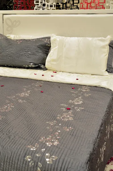 Подушки и кровать Стоковое Изображение