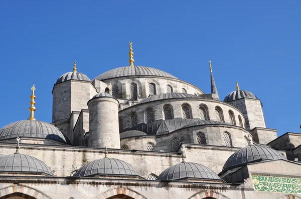 Moschee und Minarett — Stockfoto