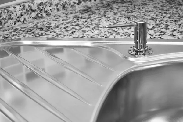 Kitchen sink — Stock Photo, Image