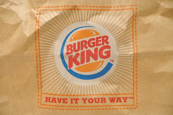 Burger king logotipo da embalagem — Fotografia de Stock