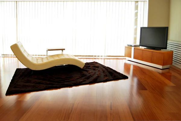 Удобный диван — стоковое фото