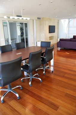 Meeting table