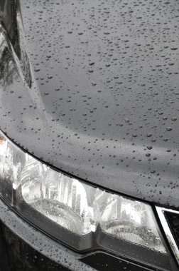 Head lamp of black car